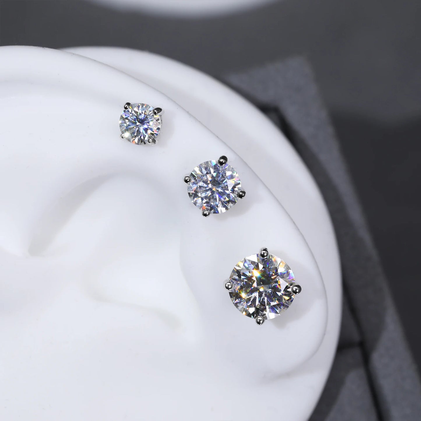 VVS Classic Stud Earrings - Gold